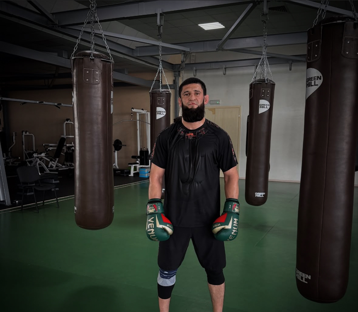 Сейчас Хамзат активно готовится к предстоящему поединку и активно тренируется