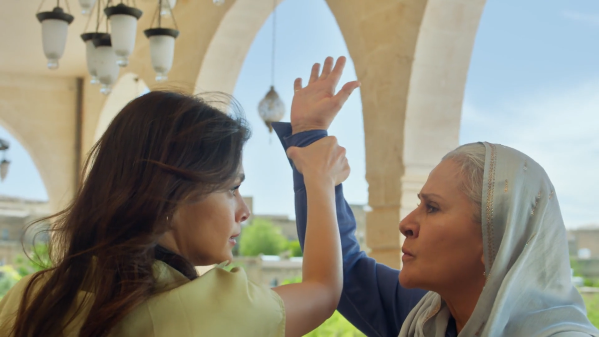 Стоп-кадр сериала "Далекий город"