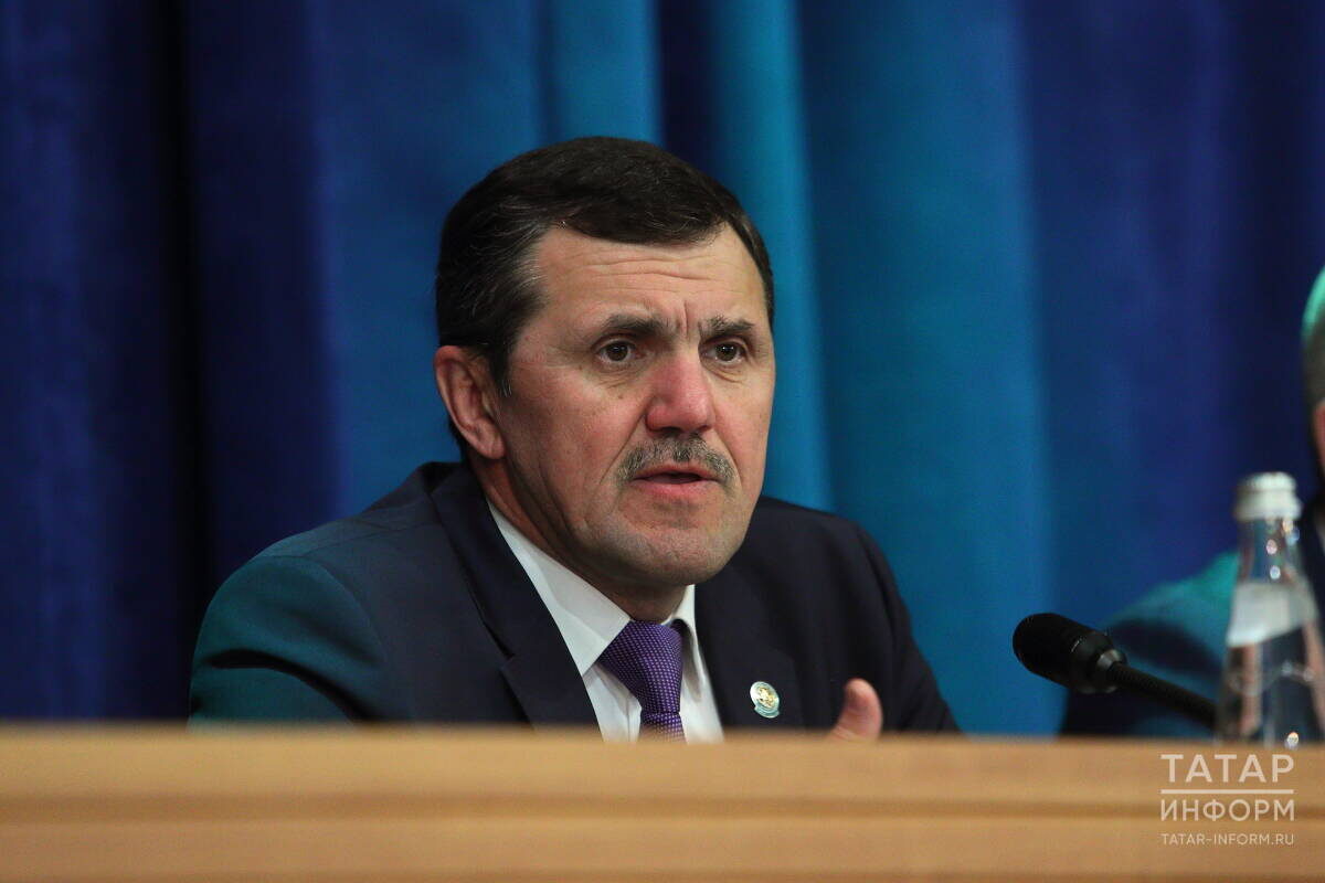 Шамиль Гафаров: «Рост количества ДТП говорит о том, что на территории того или иного муниципального образования не проводится должная работа. А за этим идет увеличение количества погибших и раненых»Фото: © Михаил Захаров / «Татар-информ»