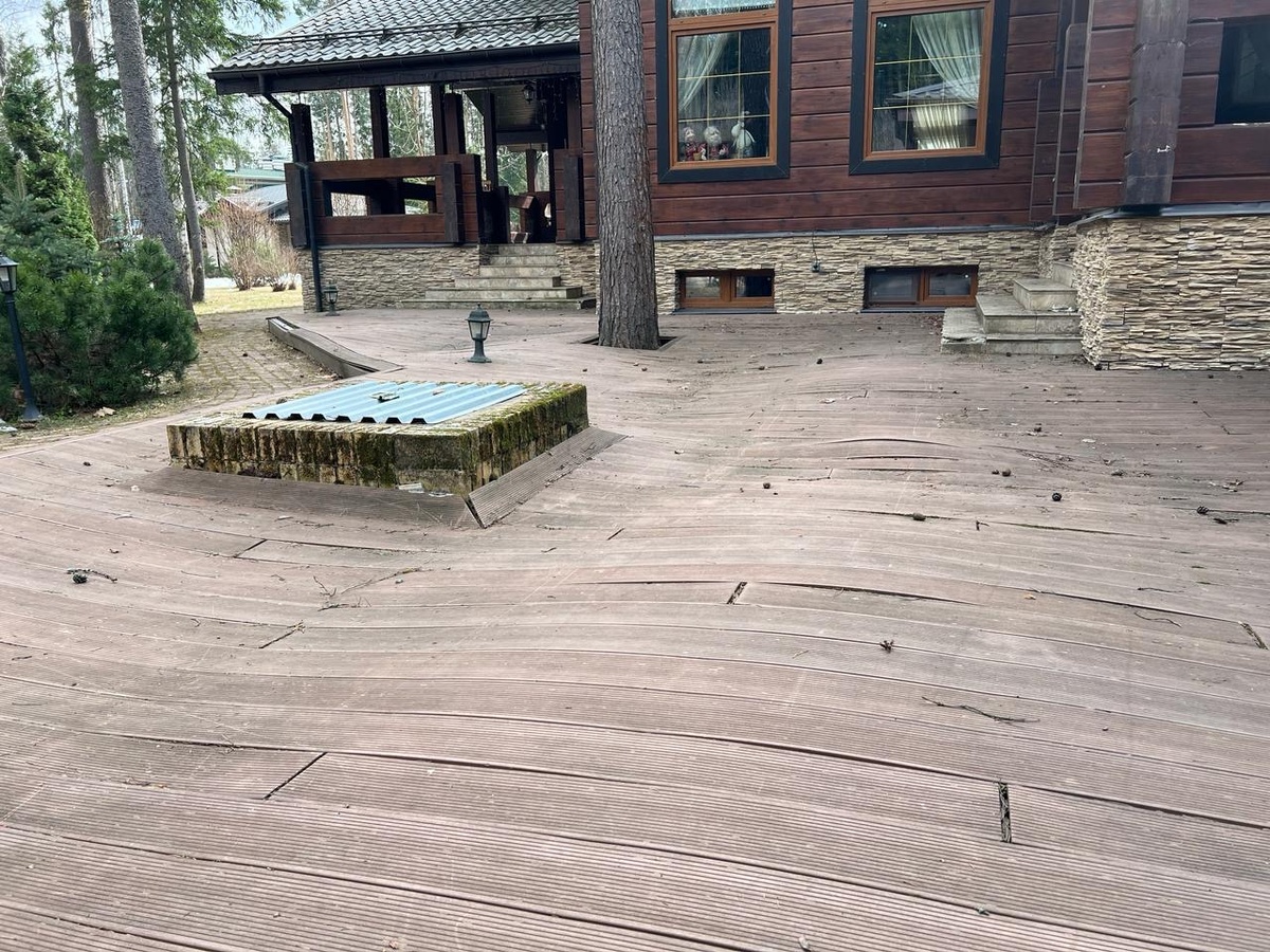 Вот так выглядит площадка после такого срока использования.