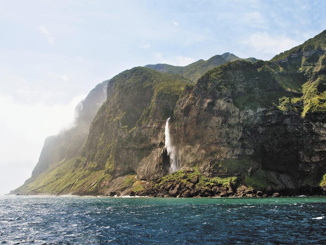Название водопаду дали в 1946 году участники Сахалинской научно-исследовательской экспедиции в честь былинного героя.