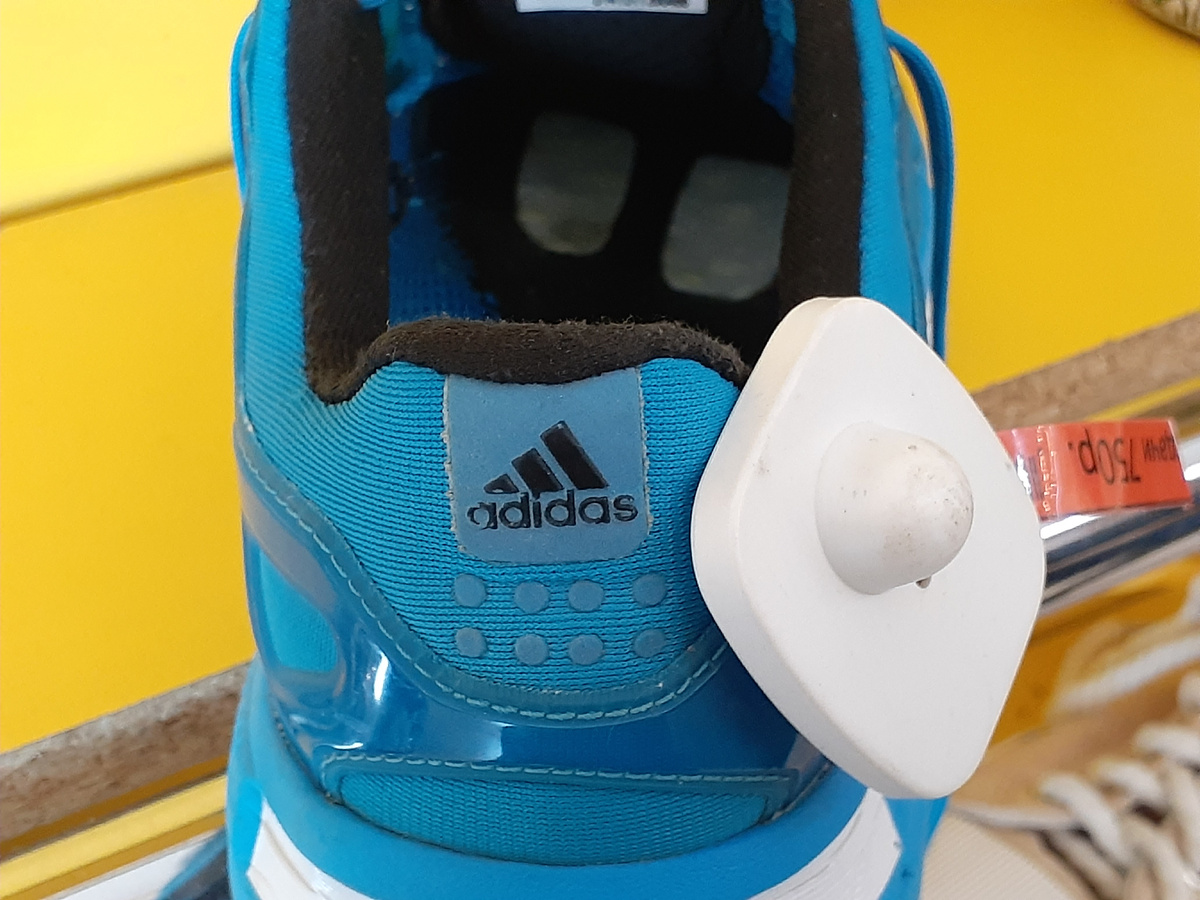 Кроссовки Adidas