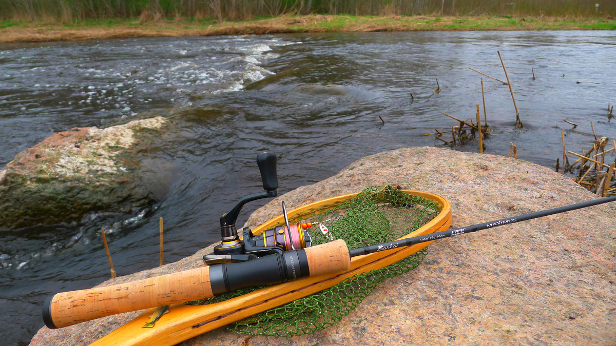 «Прутик» этот оказался совсем не так прост и примитивен для столь бюджетной категории.