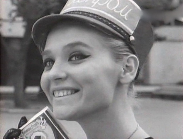 Да, в СССР были знатные красавицы. Молодая Светлана Светличная - одна из них.