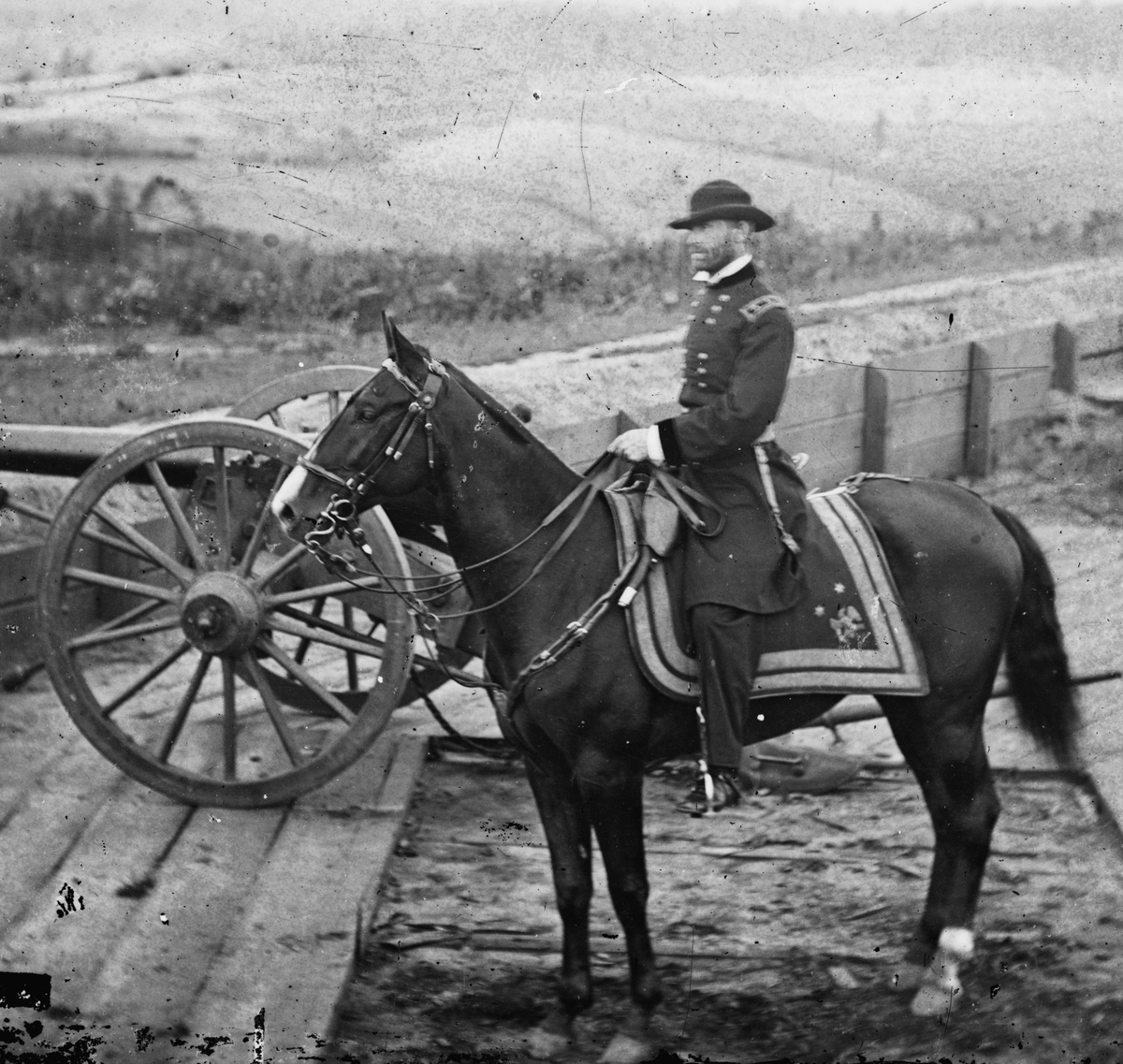     Генерал Уильям Шерман верхом на лошади / Gettyimages.ru / Buyenlarge