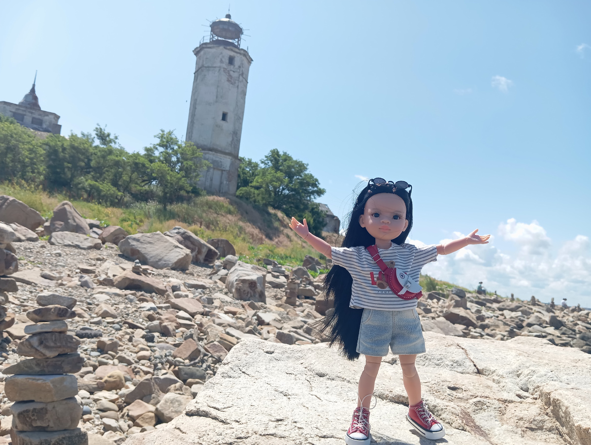 маяк завалился как пизанская башня