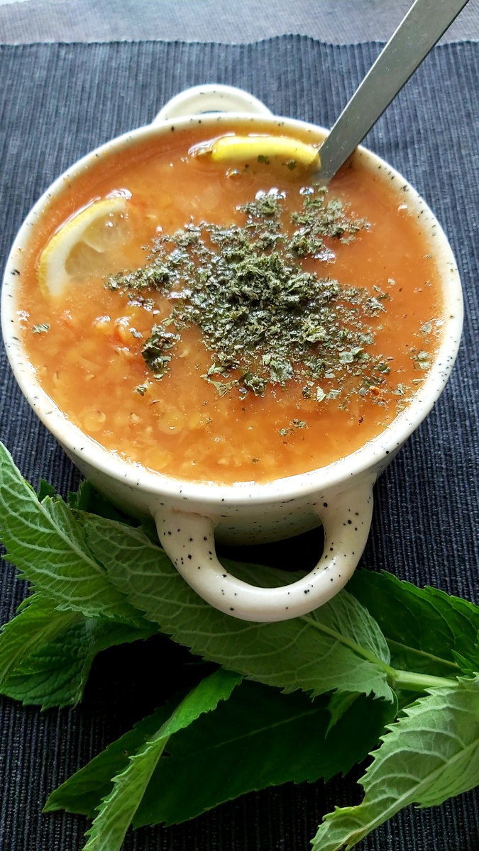 Вот он, мой "Суп невесты" для худеющих⁹. Мята моя с дачи.