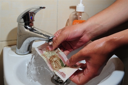 Сторублевка - это вчерашний день. Теперь как минимум тысячная, а в перспективе и пятитысячной вряд ли получится закрыться.. аппетиты растут, однако!