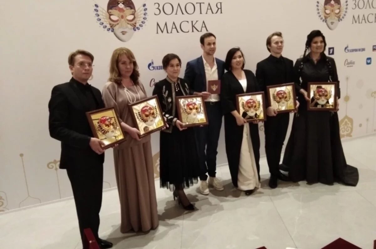    Больше всего наград - шесть - у Башкирского театра оперы и балета (Уфа).