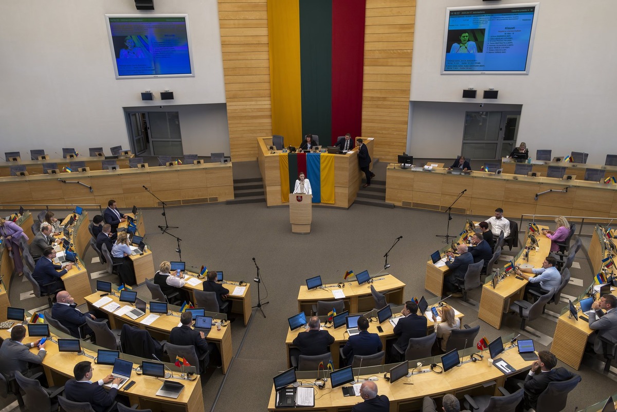     Заседание литовского сейма / AP / Mindaugas Kulbis