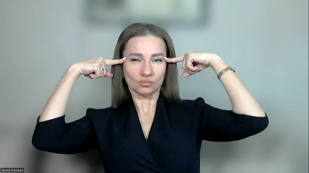 На фото автор Дзен-канала, Ирина Князева, карьерный консультант №1 по мнению ведущего отраслевого сервиса HRTIME.