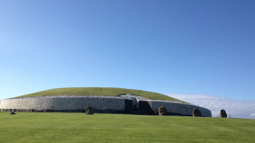    Тайны Ньюгрейнджа древний курган который старше египетских пирамид