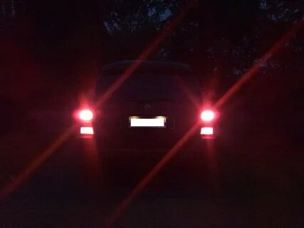 Почему же стоп-сигналы начали моргать, как это влияет на безопасность и почему многие участники движения откровенно бесят таких "мигателей"? Разберёмся в теме подробно.