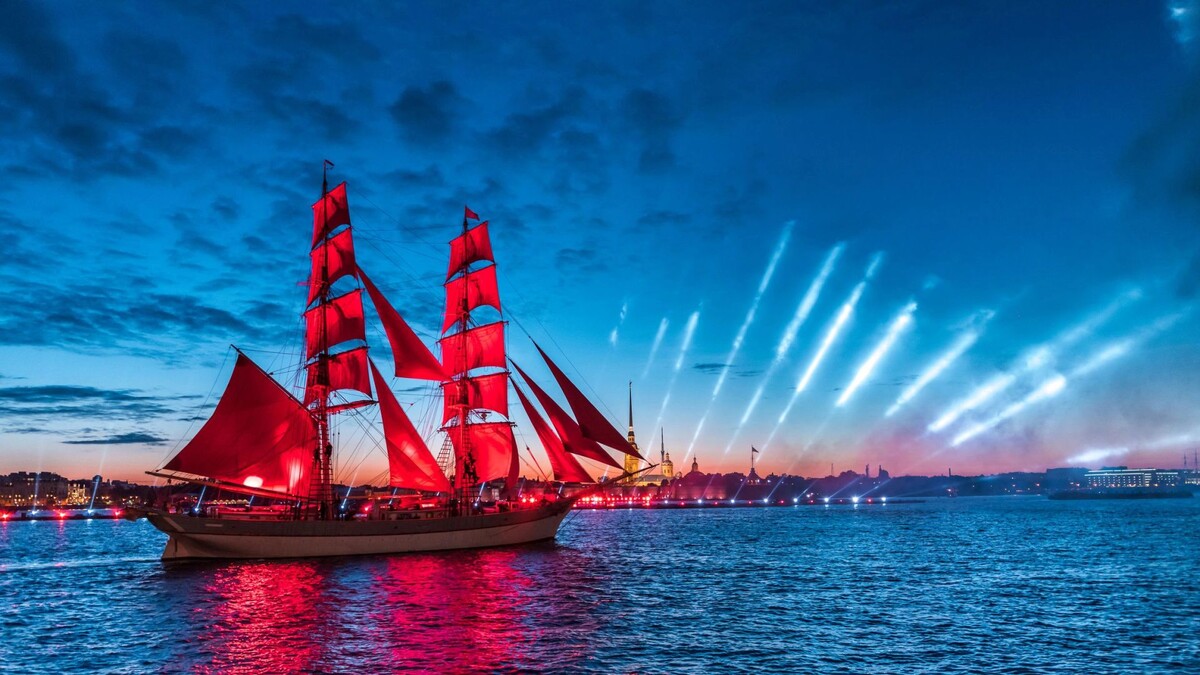    Фестиваль «Алые паруса». 2017. Фото: YuTphotograph/Shutterstock/Fotodom