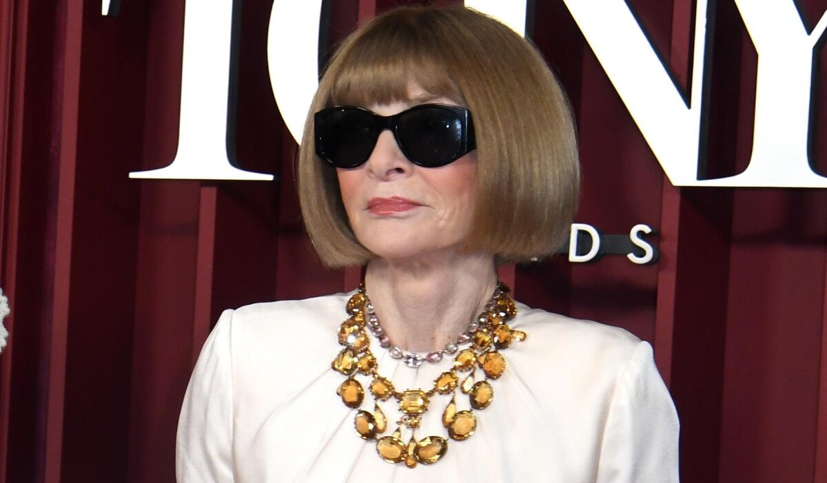     Анна Винтур уходит с должности главного редактора американского Vogue спустя 37 лет