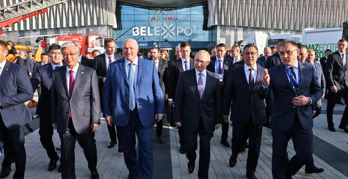 Лидеры государств ЕАЭС на полях Евразийского международного форума © Photo : Официальный сайт президента Беларуси