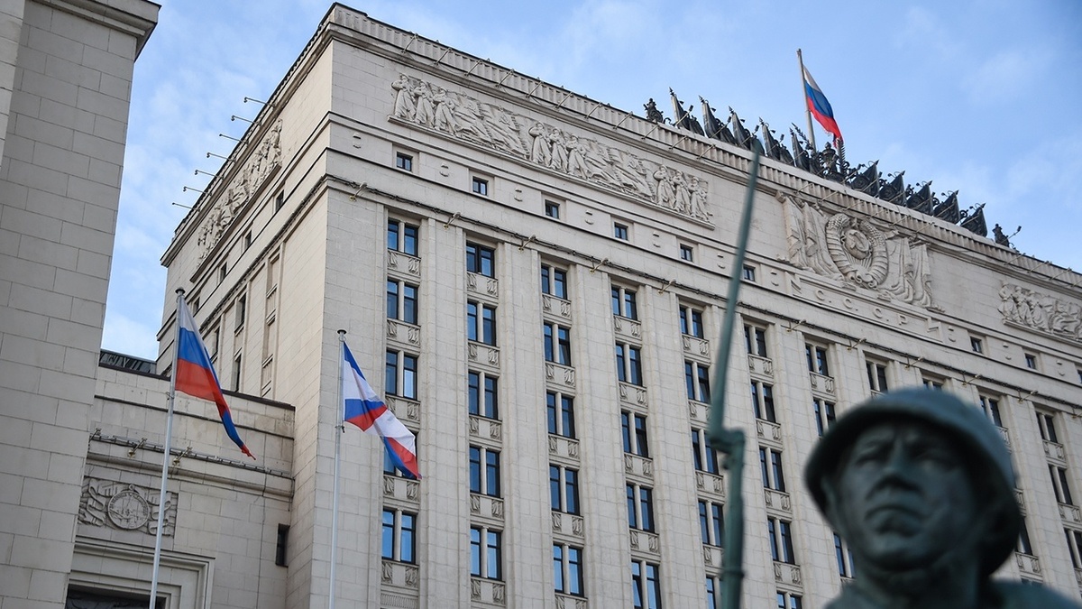 Фото: https://tvzvezda.ru/ (https://mcdn2.tvzvezda.ru/storage/news_other_images/2025/06/19/055739c4a9534ae79bed5d0b829ad840.jpg)