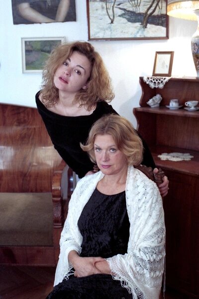 Ксения Хаирова, Валентина Талызина

