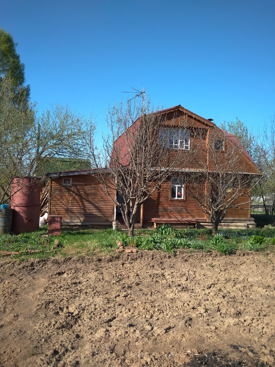 Вот так выглядела наша дача при покупке в мае 2020 года