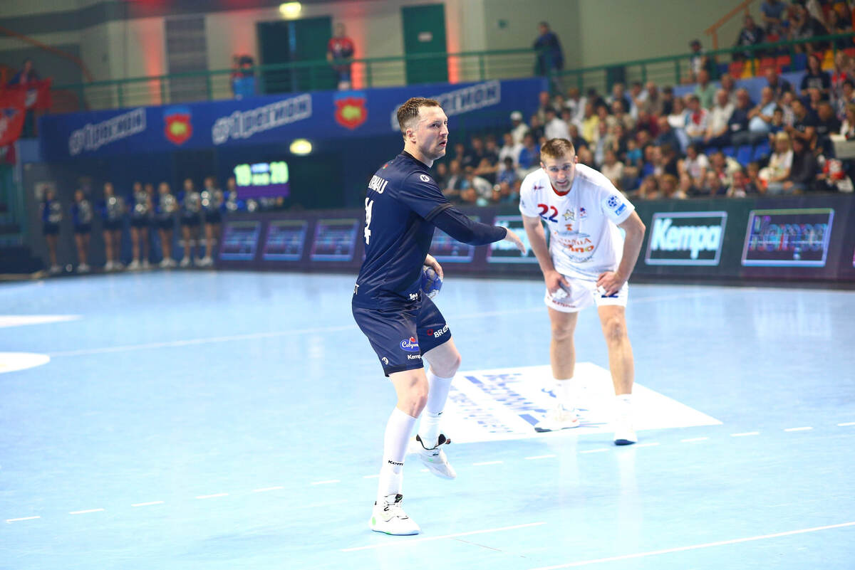    "Вратарю сложно понять, куда ты направишь мяч в следующий раз"