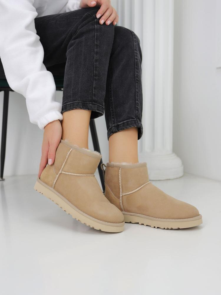 бежевые угги мини