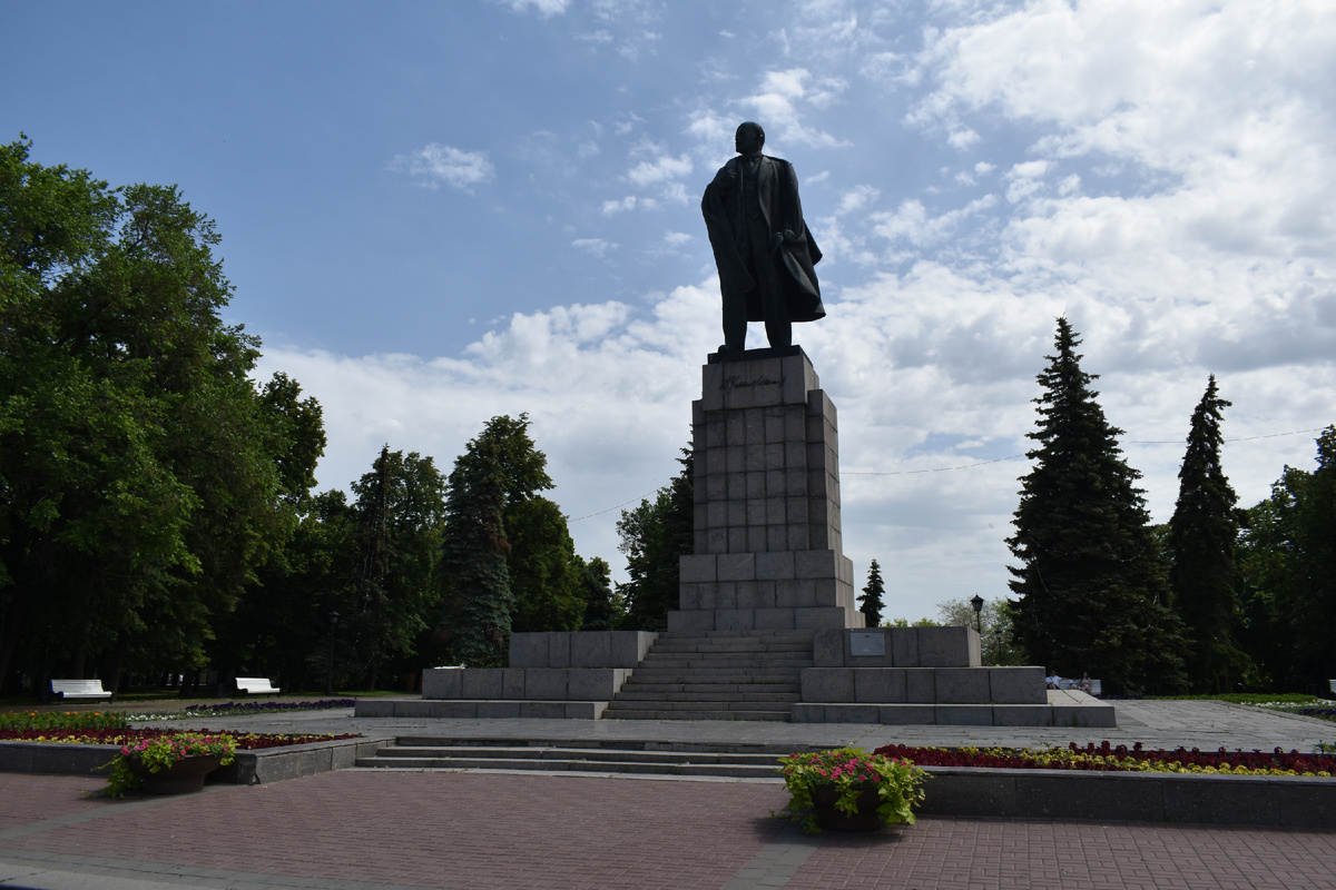 Памятник В.И. Ленин
