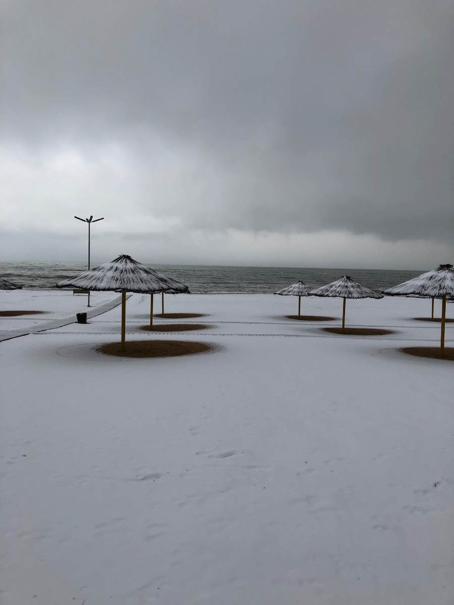 Зимний пляж)