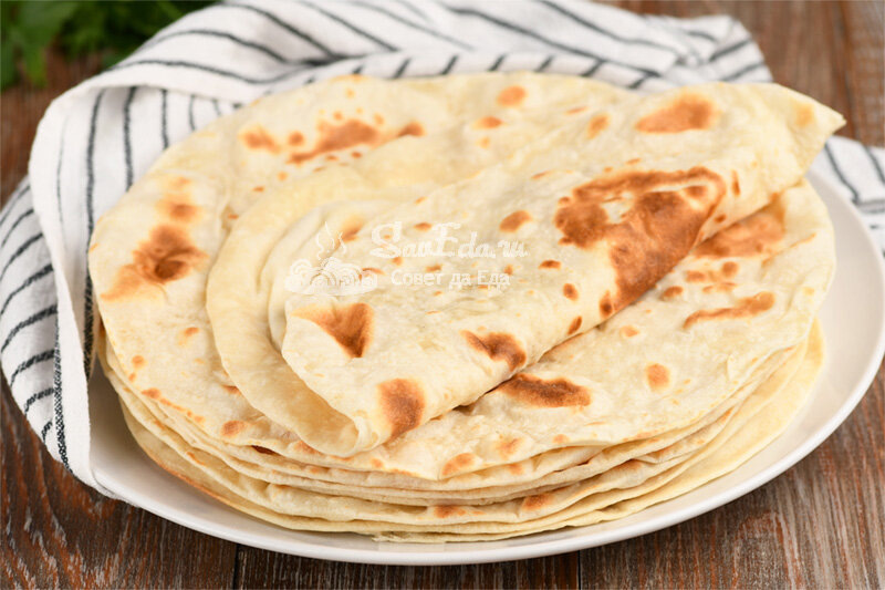 Легко и быстро! Тонкий лаваш на сковороде и очень вкусное блюдо из него (тоже на сковороде)
