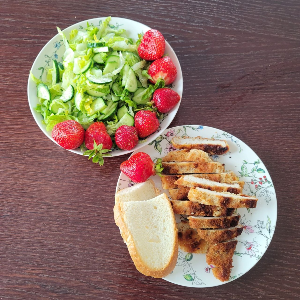 Между тем, мы почти доели все остатки.