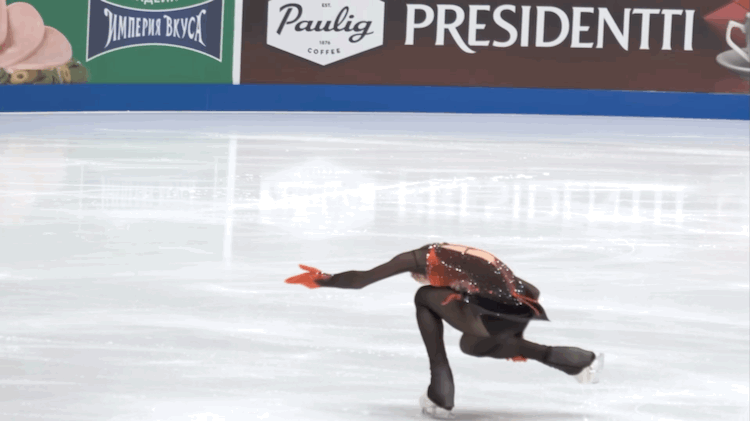 Боковой волчок (с ногой в стороне)