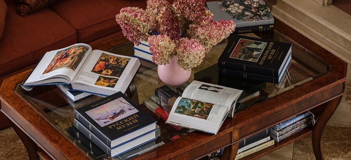 Фото серии. Официальный сайт издательства «Слово».