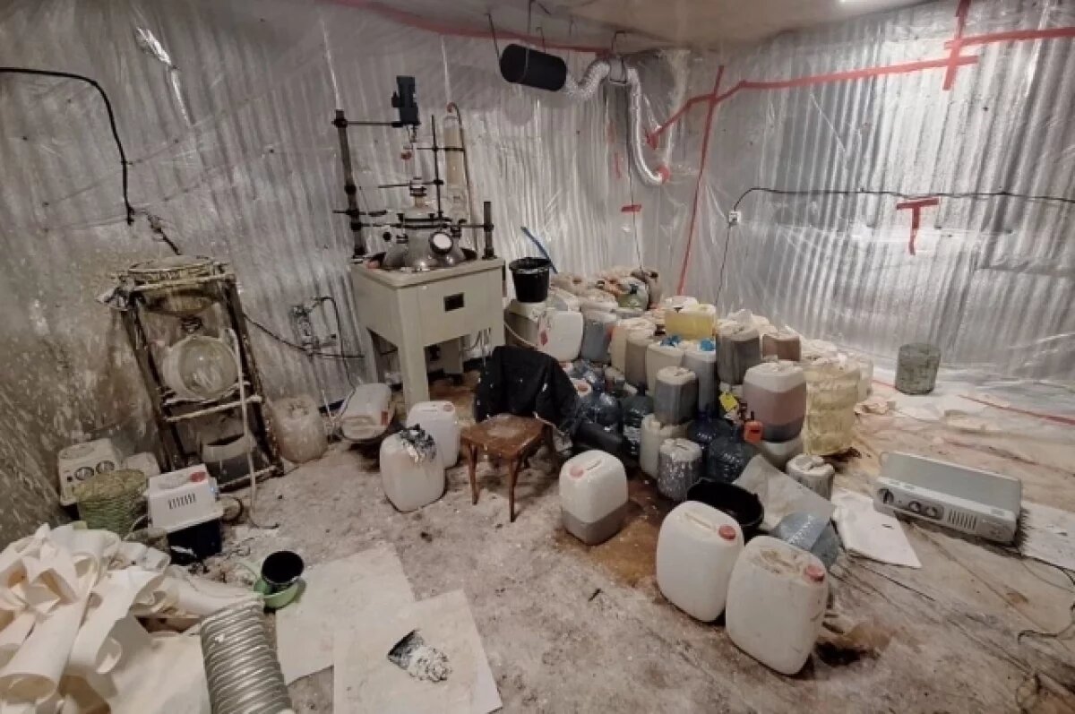    73 кг мефедрона изготовили в подпольной нарколаборатории под Новосибирском