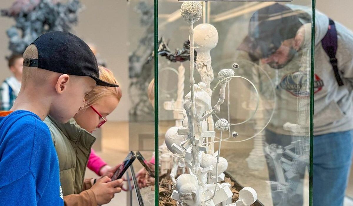     Посетители биокластера. Источник: mos.ru Автор фото: Пресс-служба Мэра и Правительства Москвы