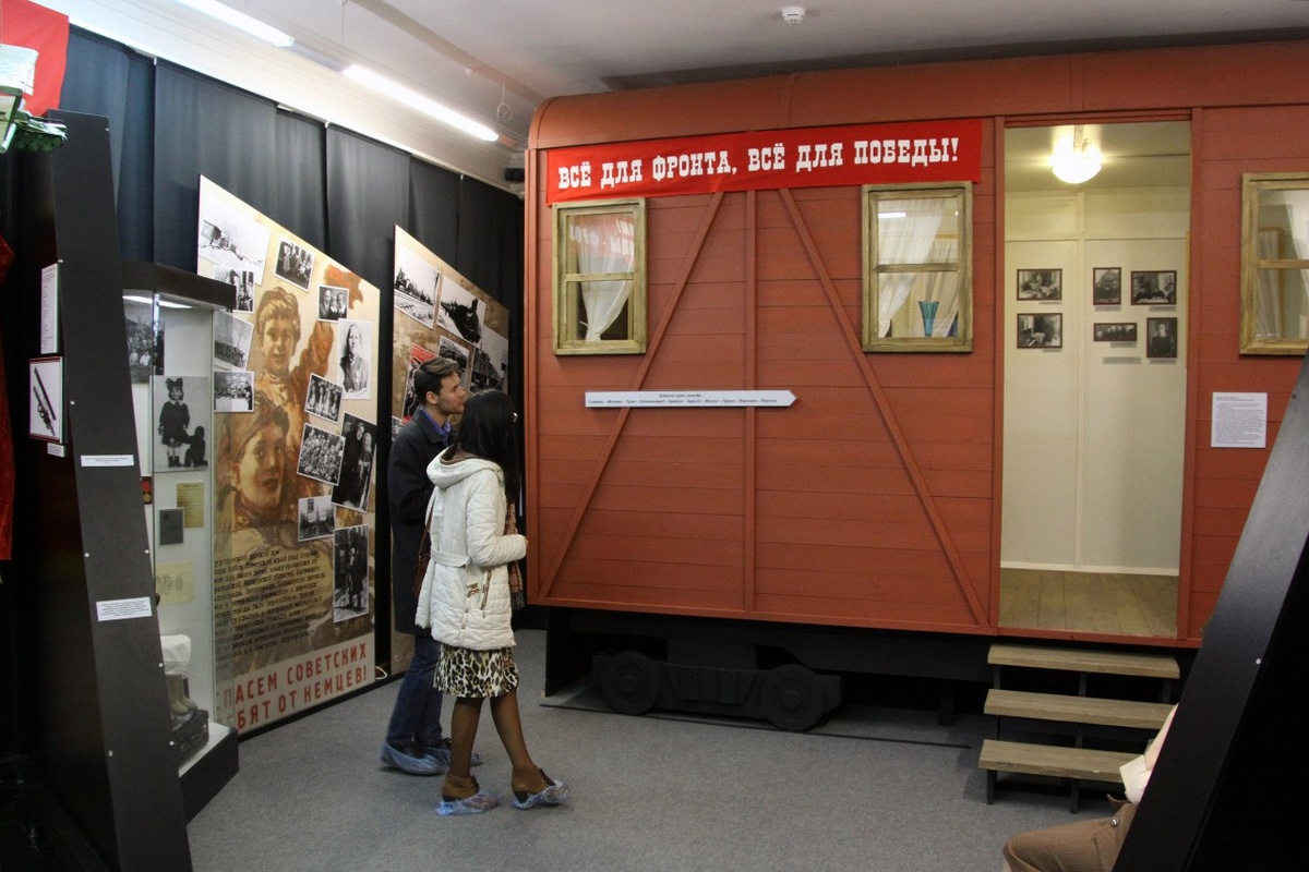 Фото: Макет вагона поезда-бани. Музей «Городская Дума»