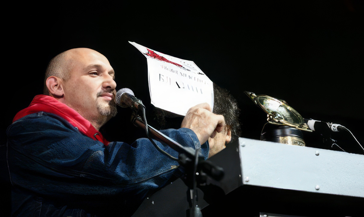 Основатель канала Виктор Логачёв на премии RAMP