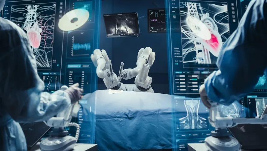 Робот впервые пересадил сердце без вскрытия грудной клетки