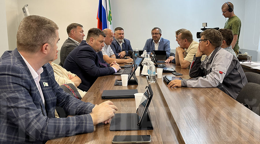 Все грани водоснабжения Полевского, как частного сектора и коллективных садов, так и городской черты, обсудил комитет по городскому хозяйству и муниципальной собственности