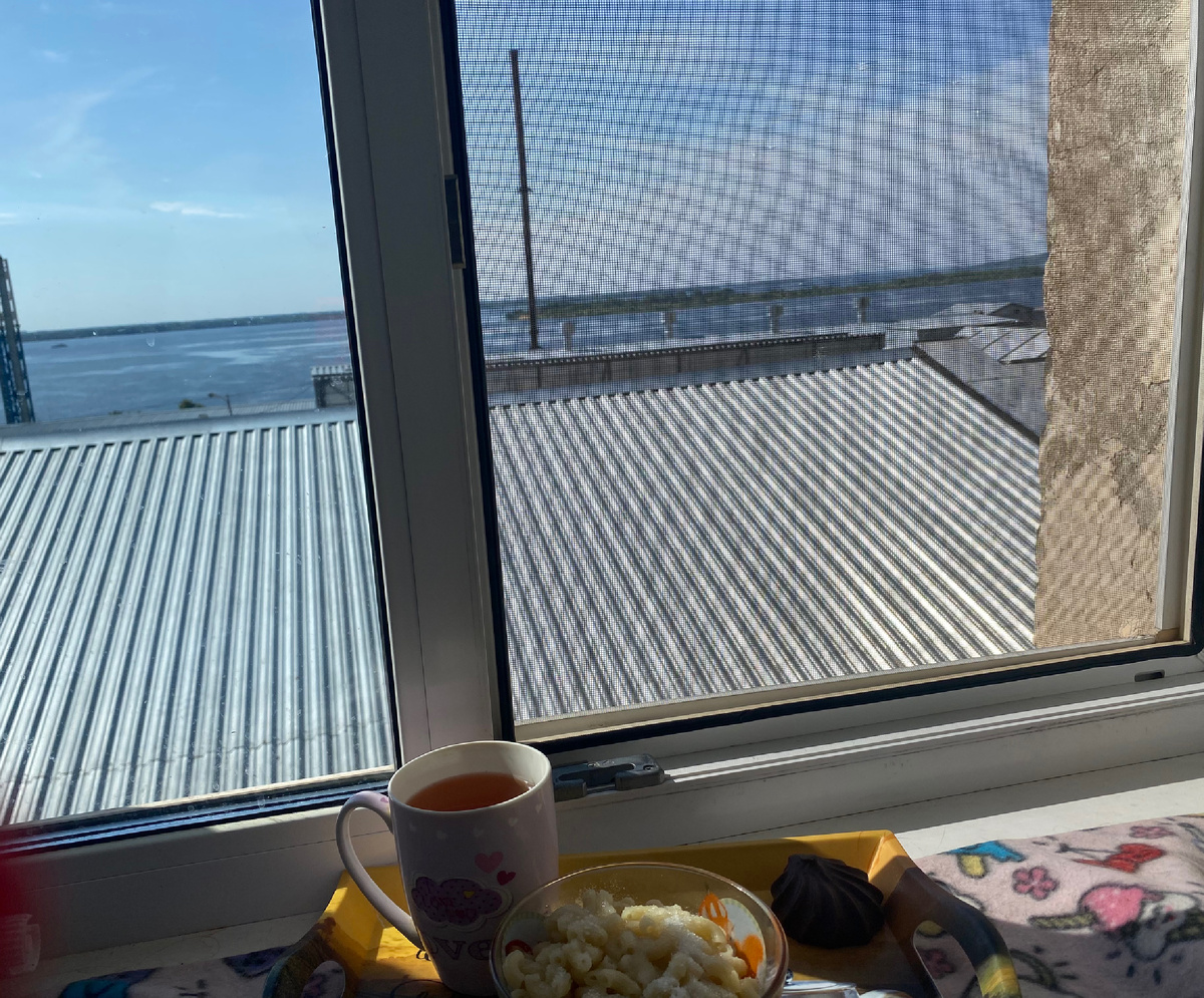 покушать вкусняшку у окна 🍵 
