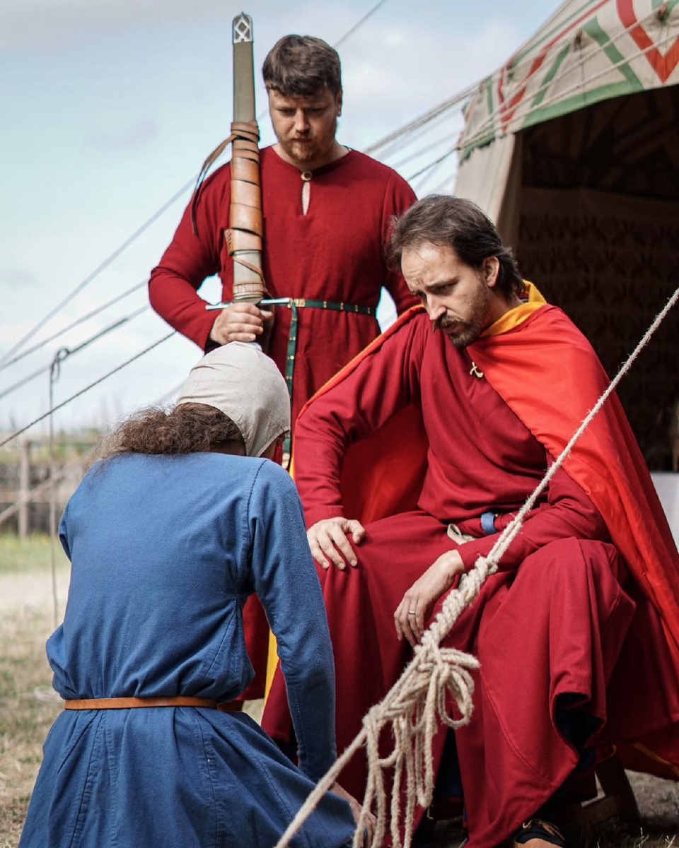 Где карманы? Где твои карманы я тебя спрашиваю.