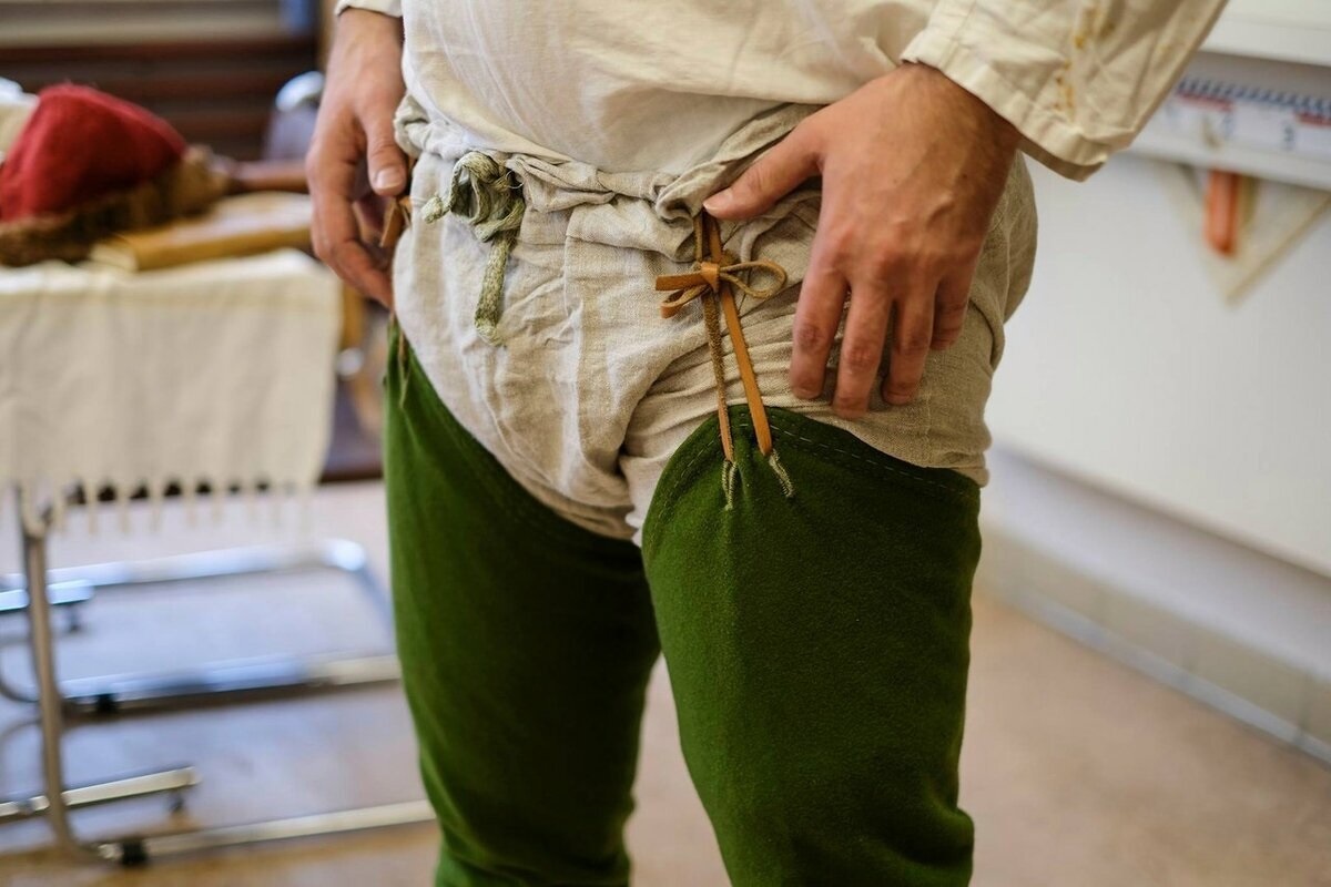 Ну и куда тут можно вшить карман, простите?