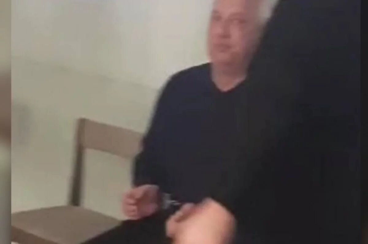    Экс-директора лицея на Алтае осудили за совращение детей