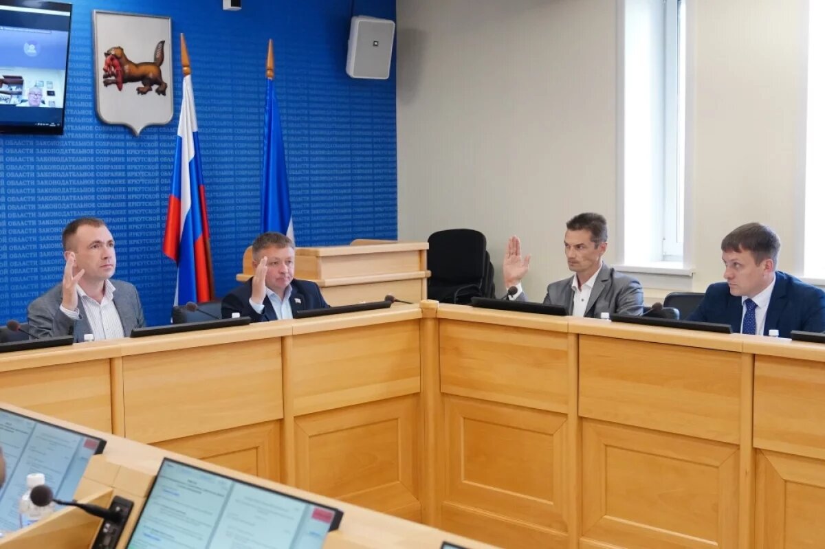    Порядок присвоения «Заслуженного донора Иркутской области» обсудили в ЗС