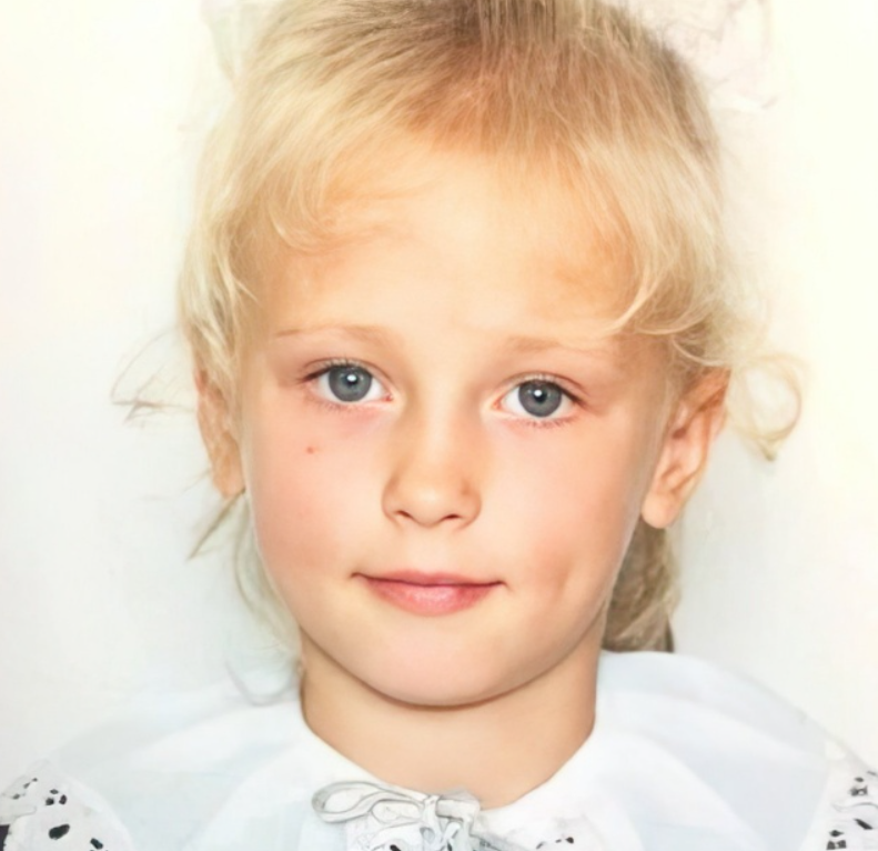 Анна Кошмал в детстве