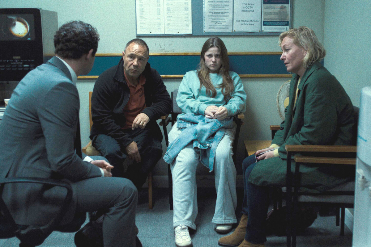 Переходный возраст (2025). Кадр из фильма