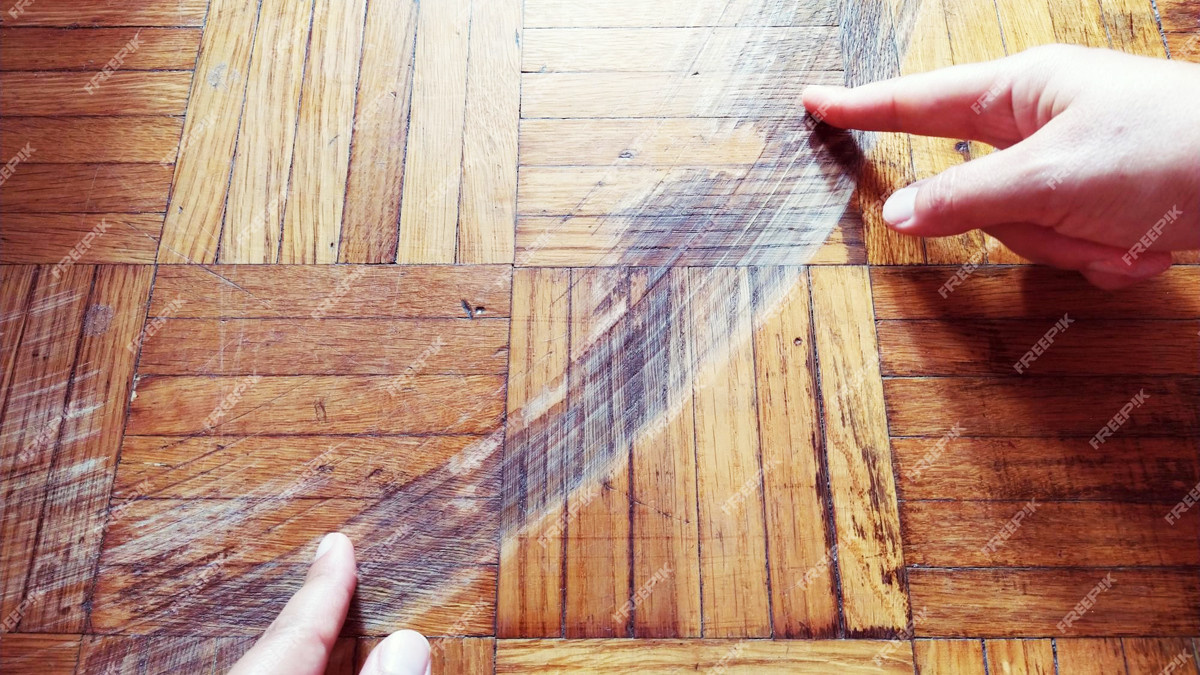 Что бывает с паркетом при неаккуратном передвижении тяжелых предметов - фото из открытых источников