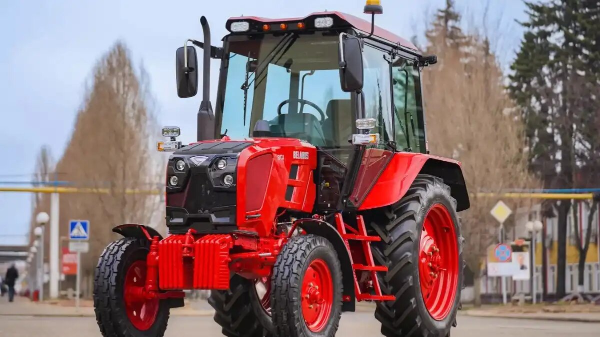 Фото: belarustractors.com / пресс-служба МТЗ
Обновленный трактор BELARUS 80.1 (фото иллюстративное)
