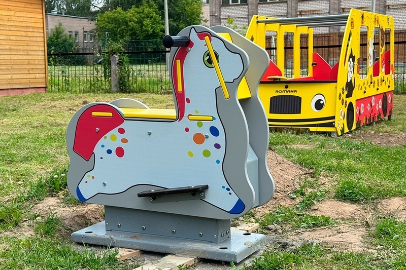    Детский сад находится на Сталеваров, 74.