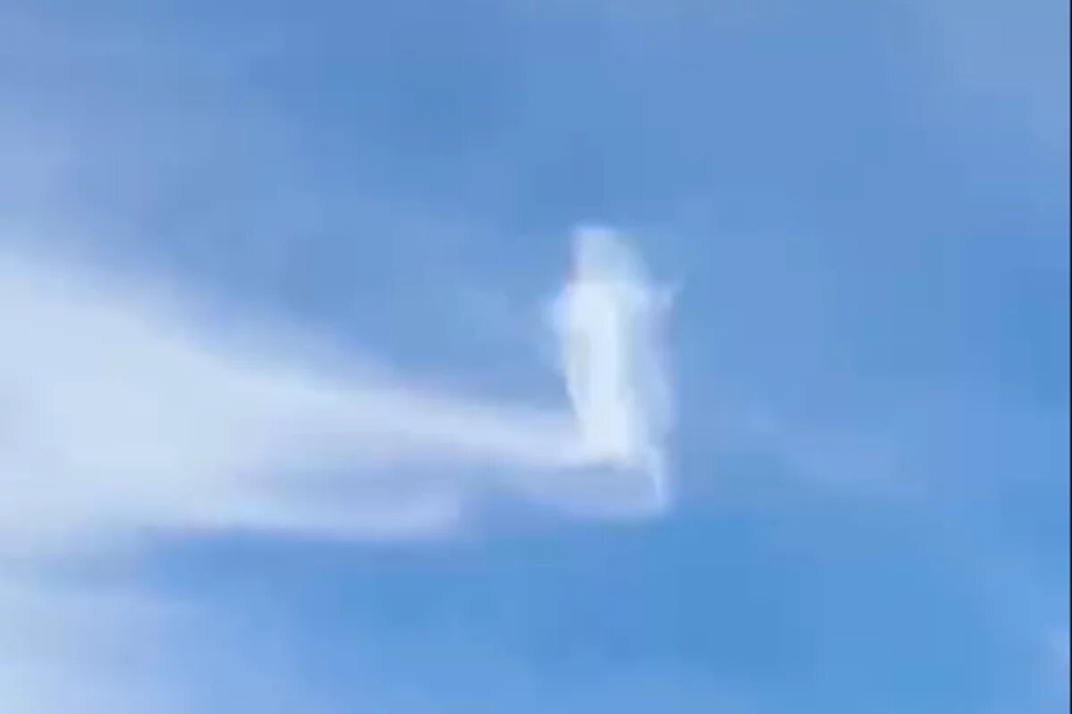    Верующие после мессы увидели над головами «библейское знамение».