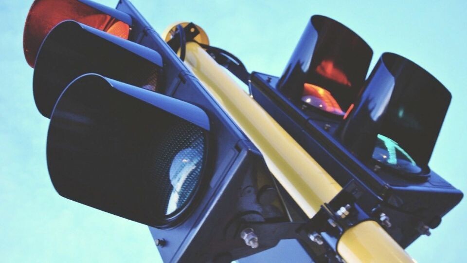    Светофоры не работают на нескольких перекрестках в Барнауле. Источник: pixabay.com