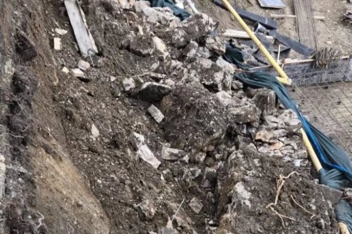    В Ялте прокуратура выявила нарушение после обрушения подпорной стены